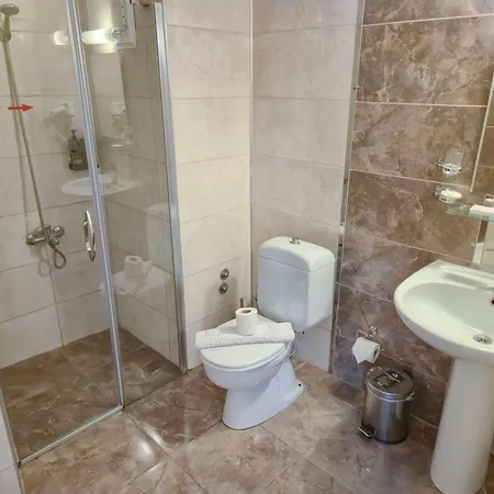 Habesos Otel 2*