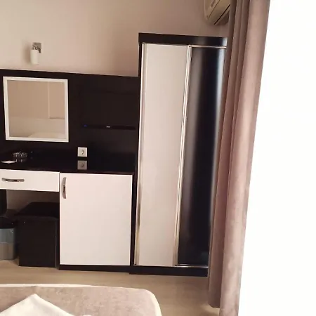 Habesos Hotel 2*